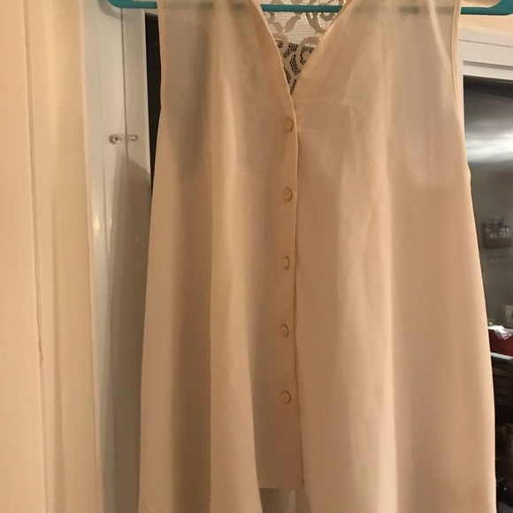 White sheer flowing top - Picture 2 of 4